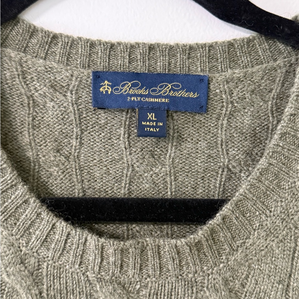 Brooks Brothers Men’s 2-Ply Cashmere Cable Knit Sweater Size XL - Picture 2 of 8